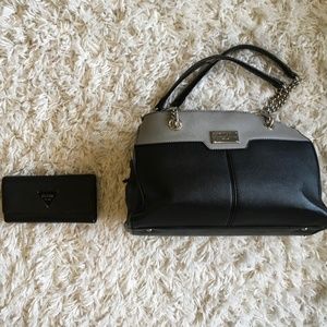 👜✨ GUESS PURSE AND MATCHING WALLET SET